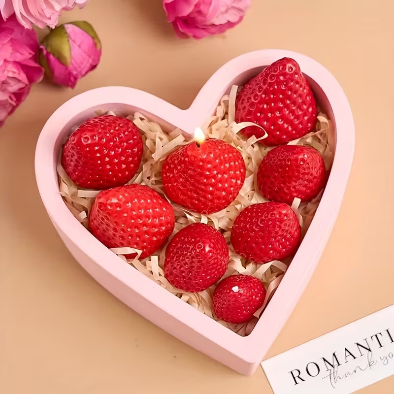 Strawberry Silicone Candle Mol - огляд і ціна Candle Making Ideas